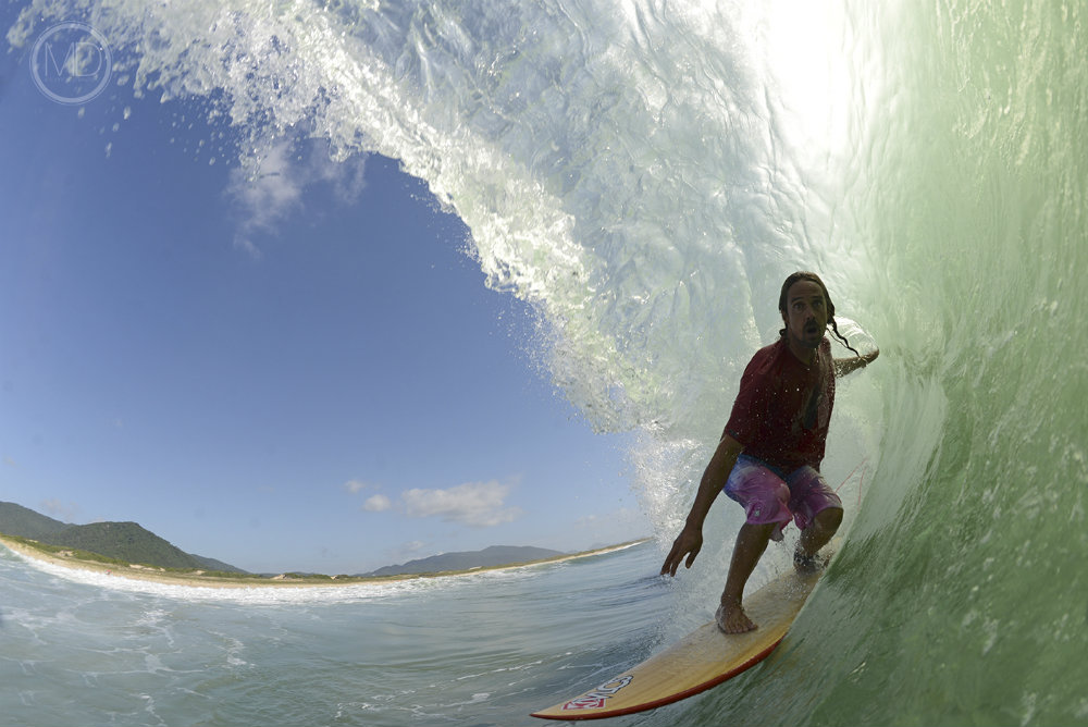 Descubra os benefícios do surf para vida profissional